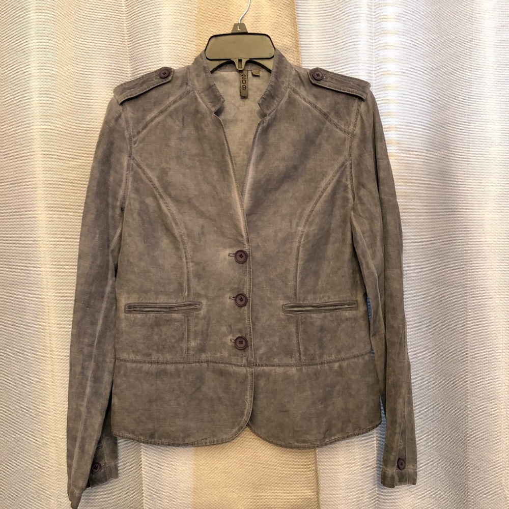 209 Blazer‎